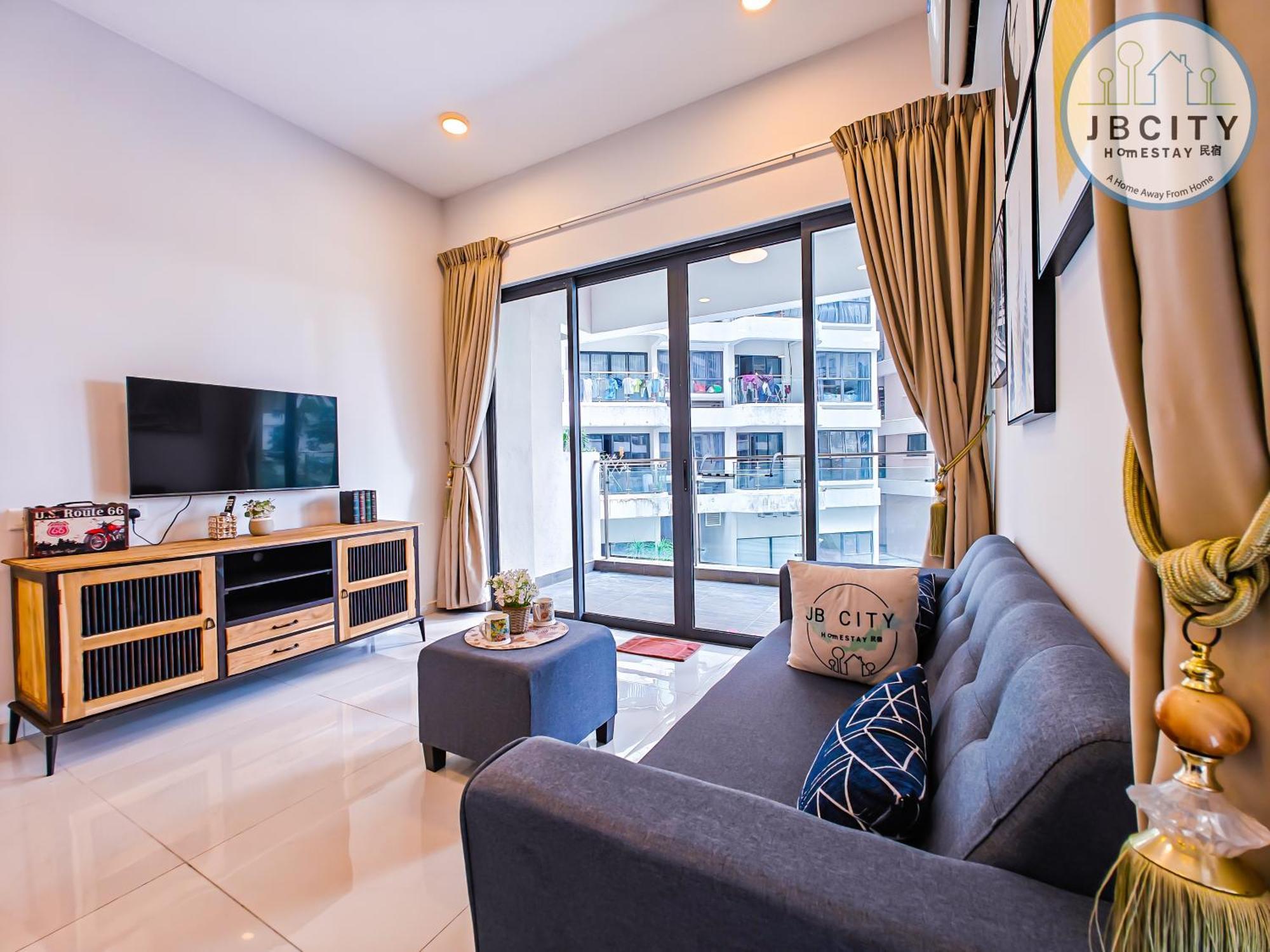 Apartment Danga Bay Country Garden By Rr Jbcity