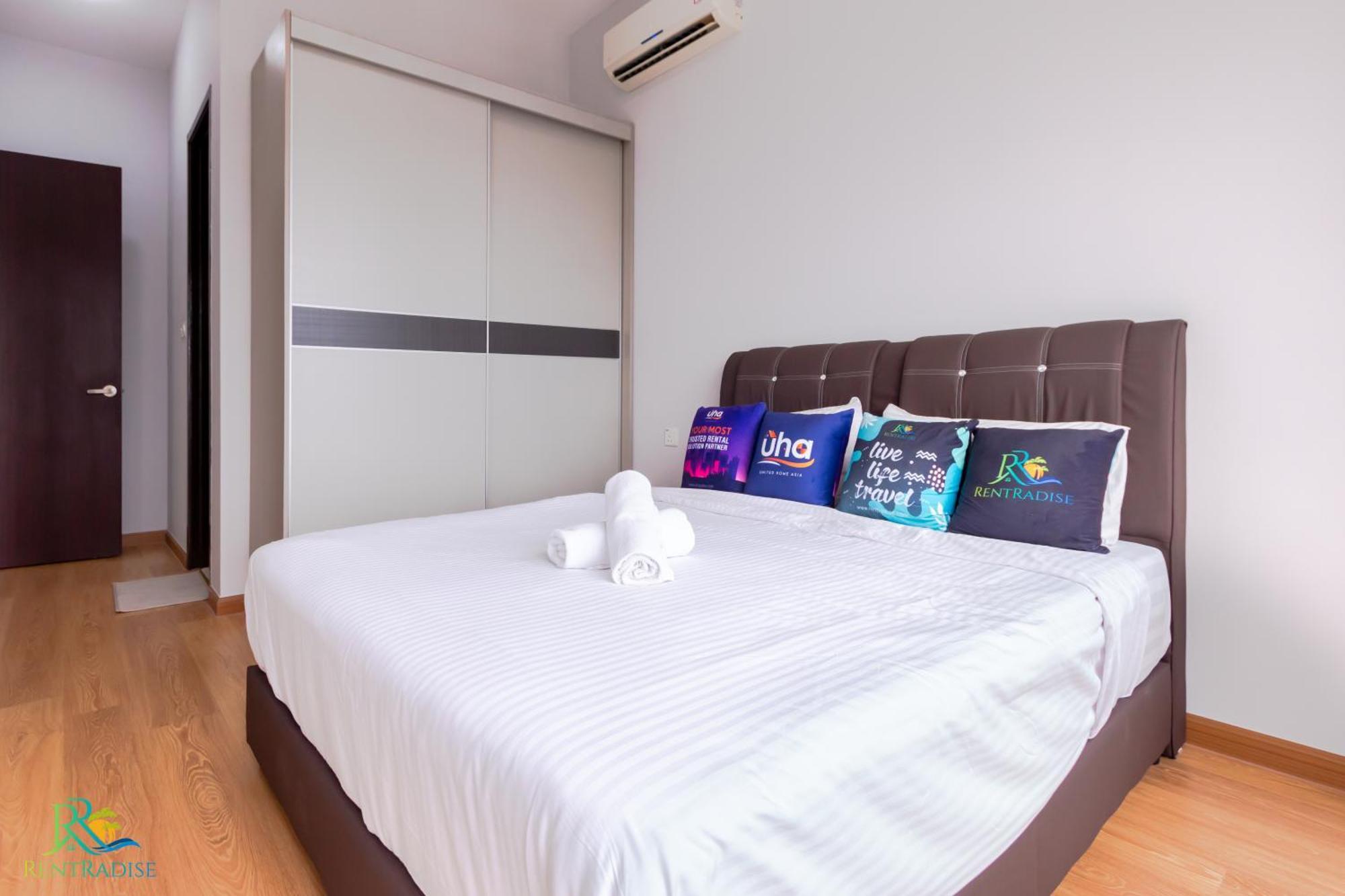 Apartment Danga Bay Country Garden By Rr Jbcity
